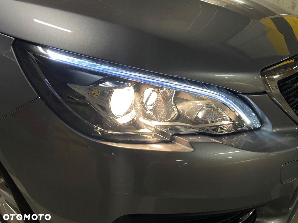 Peugeot 308 1.2 PureTech GPF Allure S&S - 34