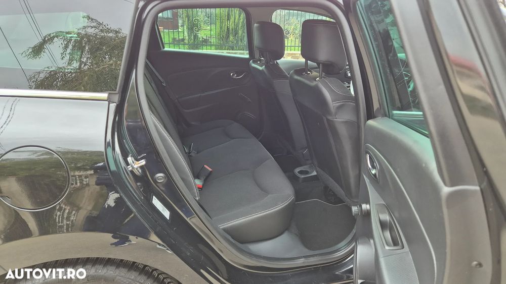 Renault Clio Grandtour Energy TCe 90 Start & Stop Experience - 15