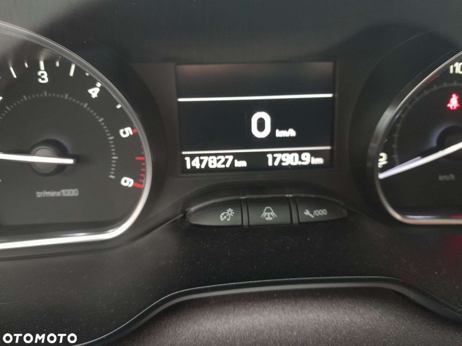 Peugeot 2008 1.4 HDi Access - 10