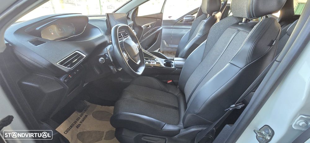 Peugeot 3008 1.6 Hybrid Allure e-EAT8 - 12