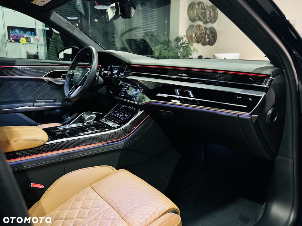 Audi S8 TFSI quattro tiptronic - 32
