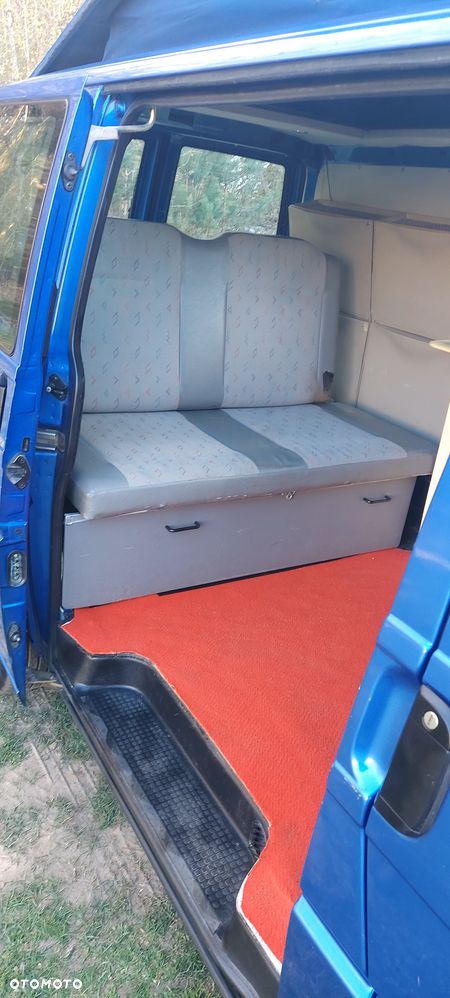 Volkswagen Transporter - 17
