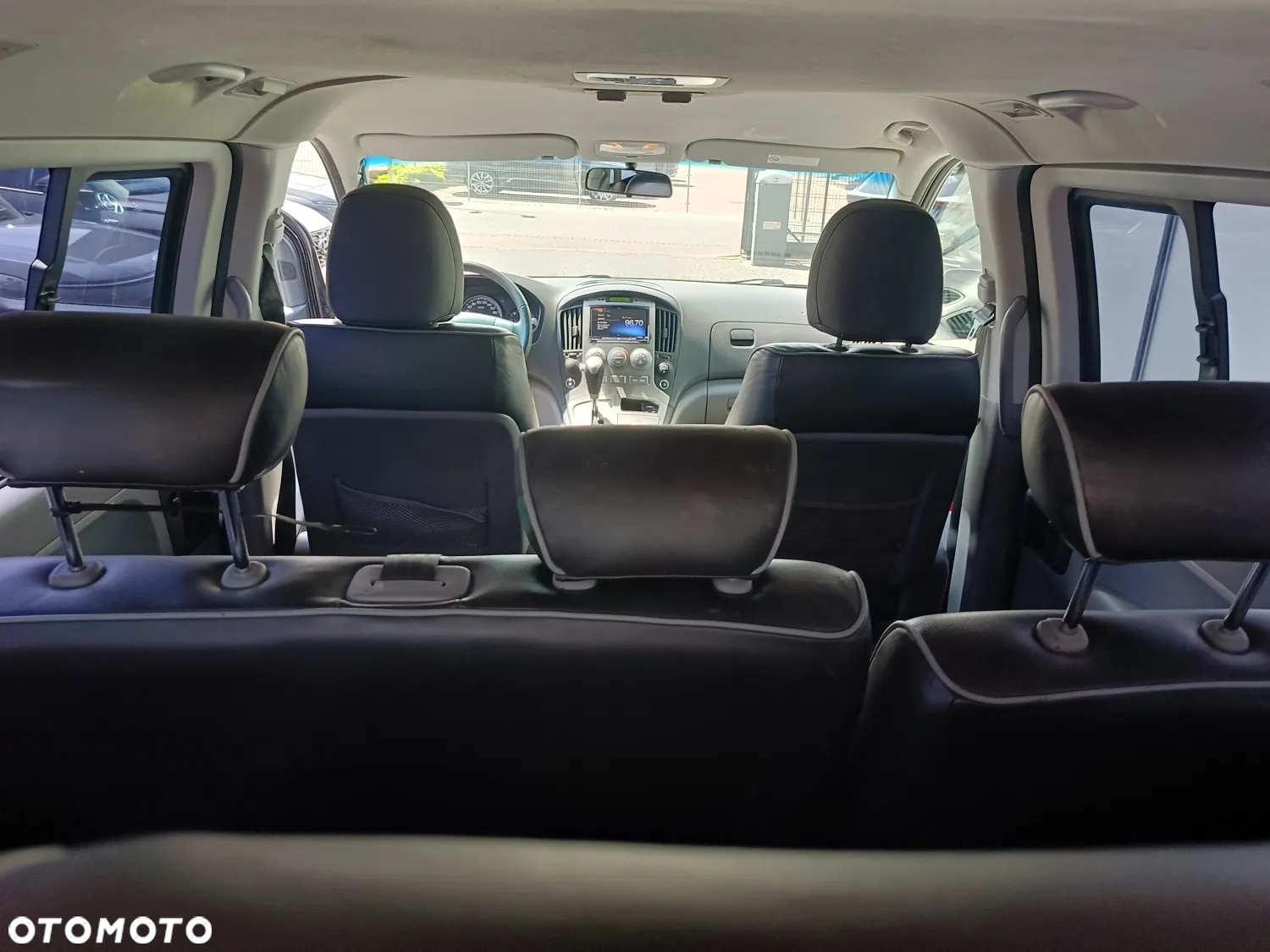 Hyundai H-1 2.5 CRDi Travel Premium - 16