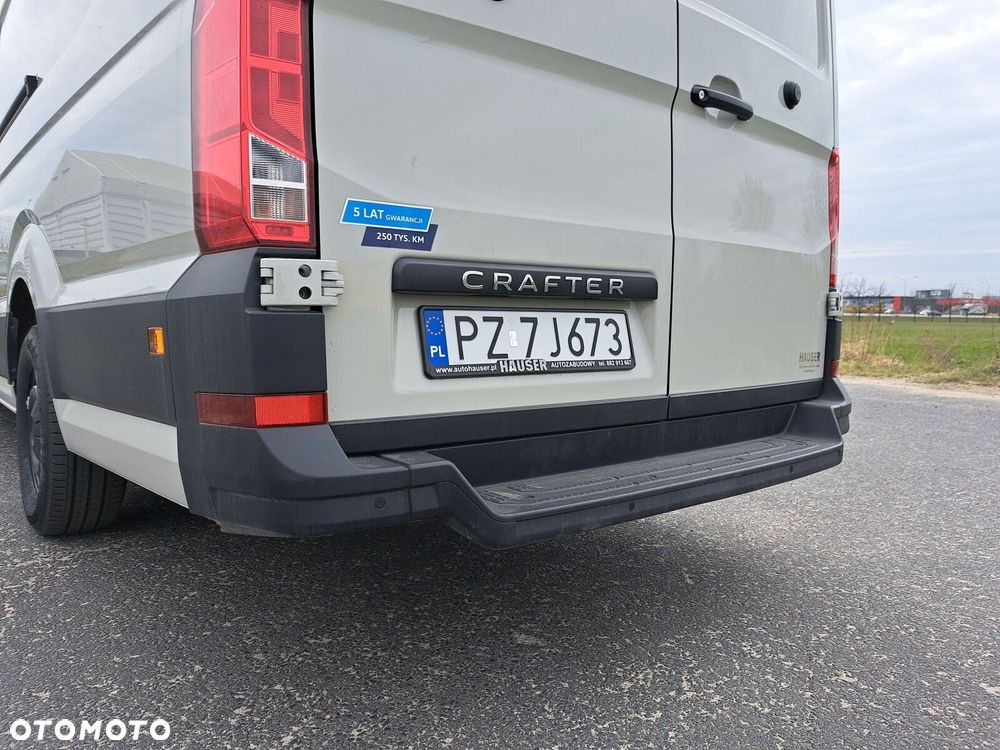 Volkswagen Crafter LIFT zabudowa brygadowa 8 miejsc - 16