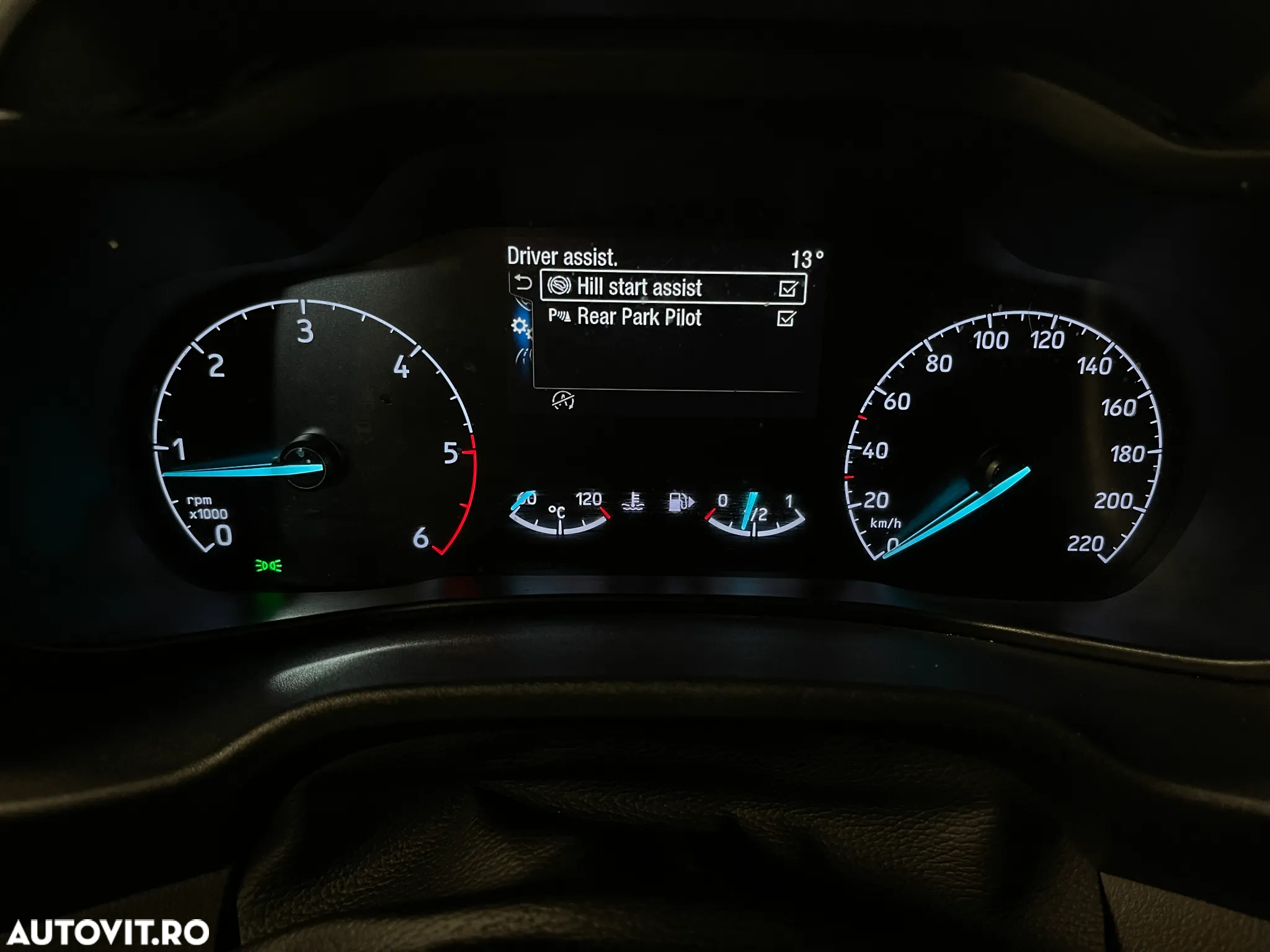 Ford Transit Connect - 15