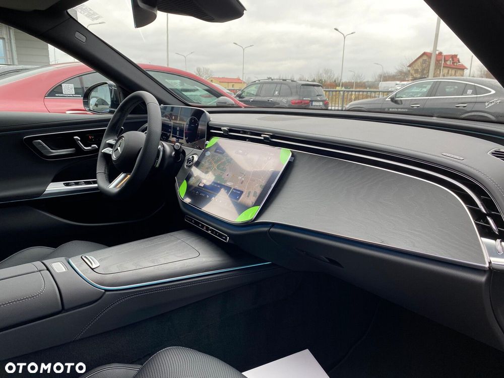 Mercedes-Benz Klasa E - 21