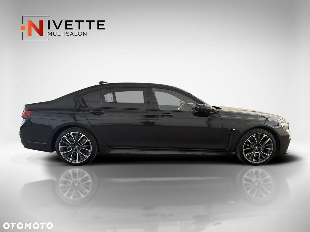 BMW Seria 7 - 8