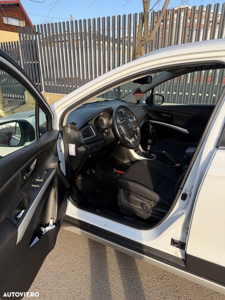 Suzuki S-Cross 1.4 Boosterjet Comfort - 4