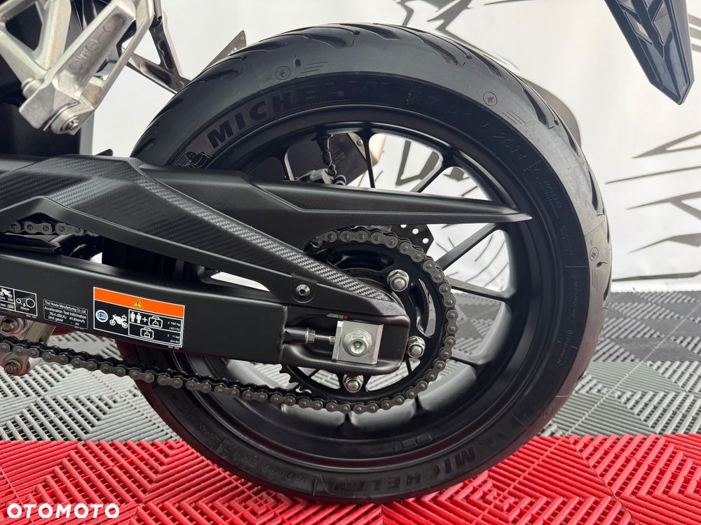 Honda CB - 15