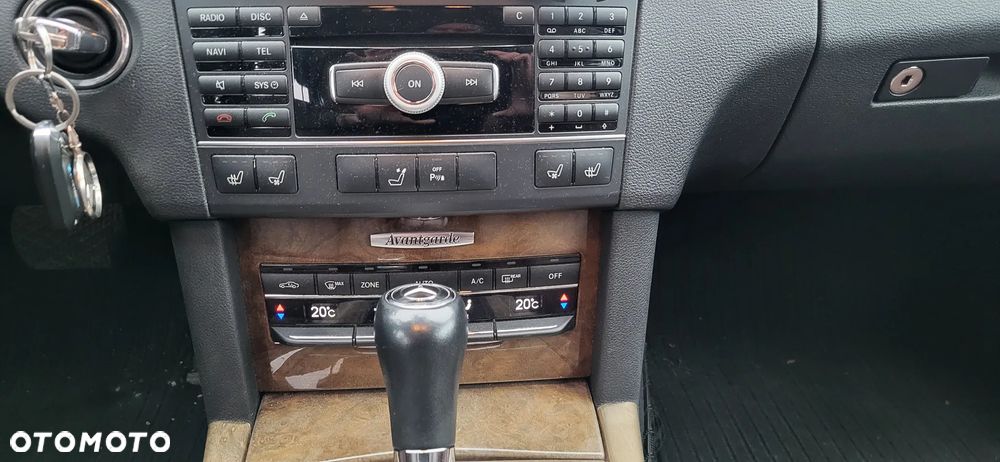 Mercedes-Benz Klasa E 250 CGI BlueEFFICIENCY Avantgarde - 13