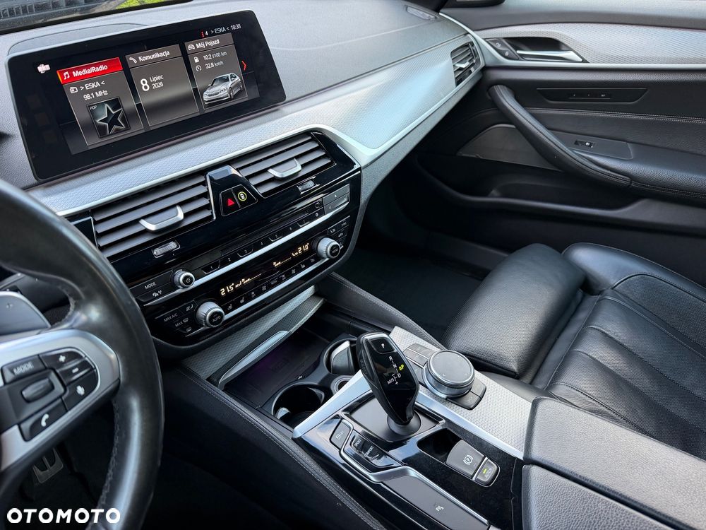 BMW Seria 5 530i xDrive M Sport sport - 18