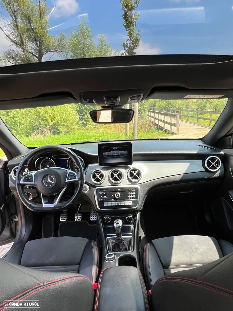 Mercedes-Benz CLA 200 d Shooting Brake AMG Line - 12
