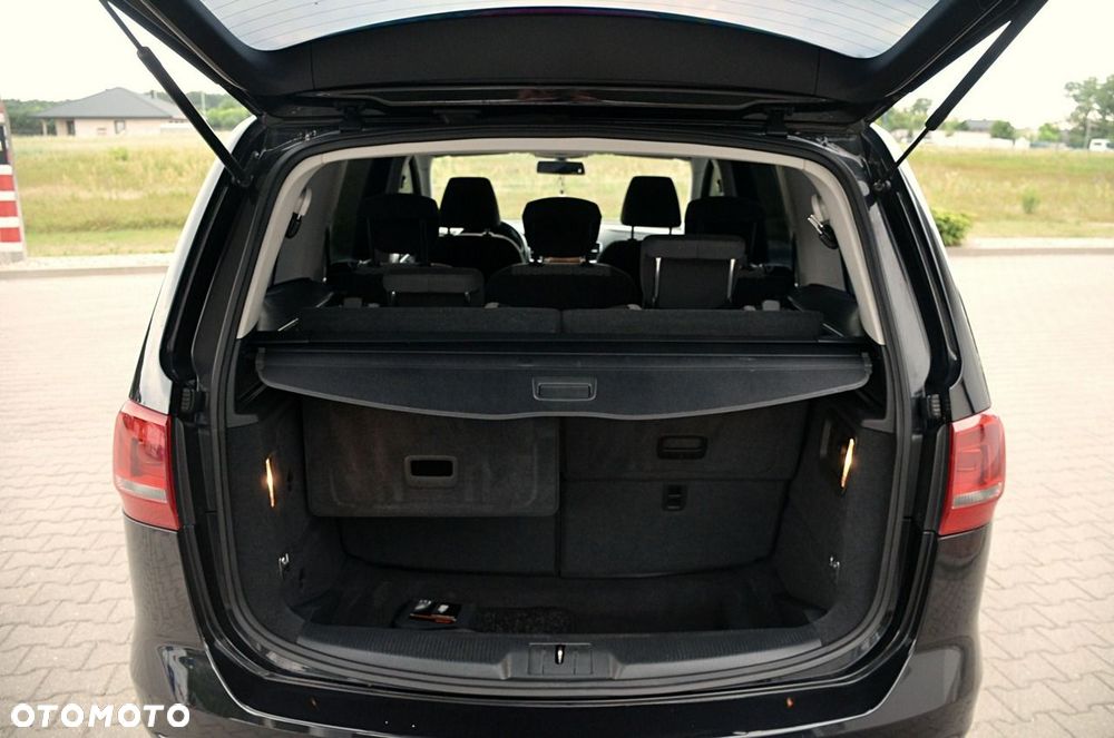 Volkswagen Sharan - 12