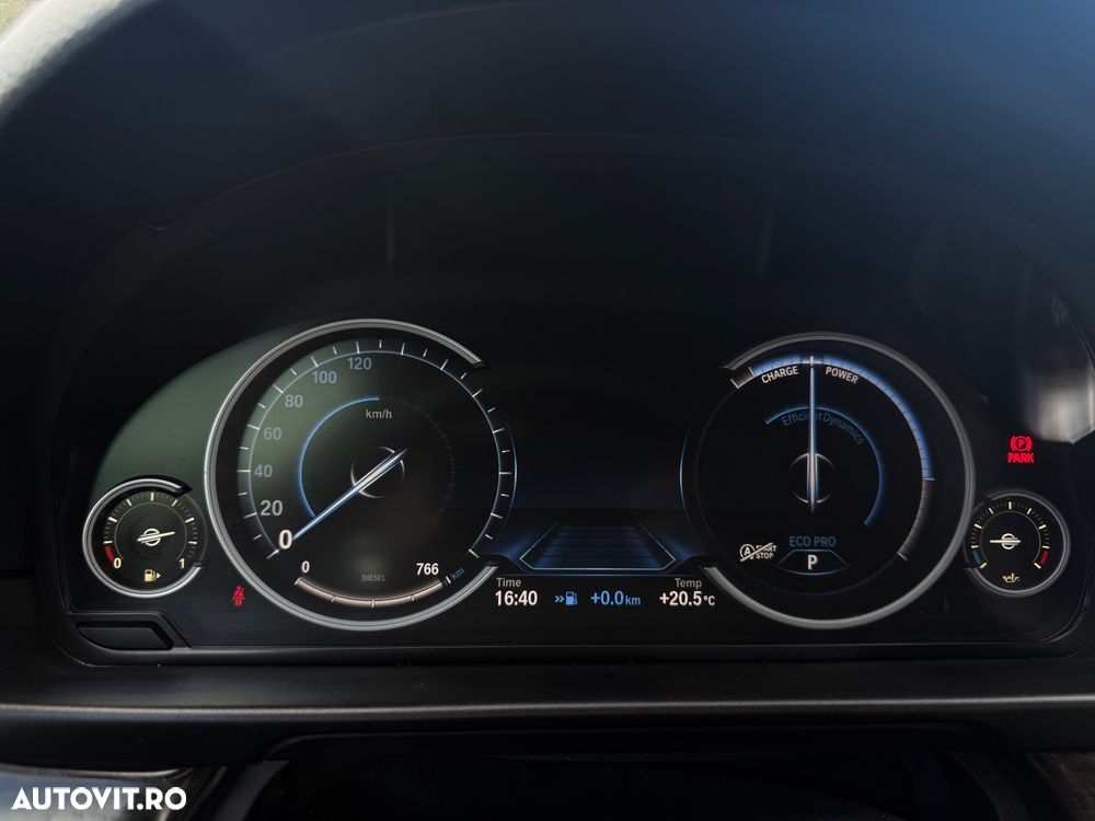 BMW Seria 5 520d AT - 14
