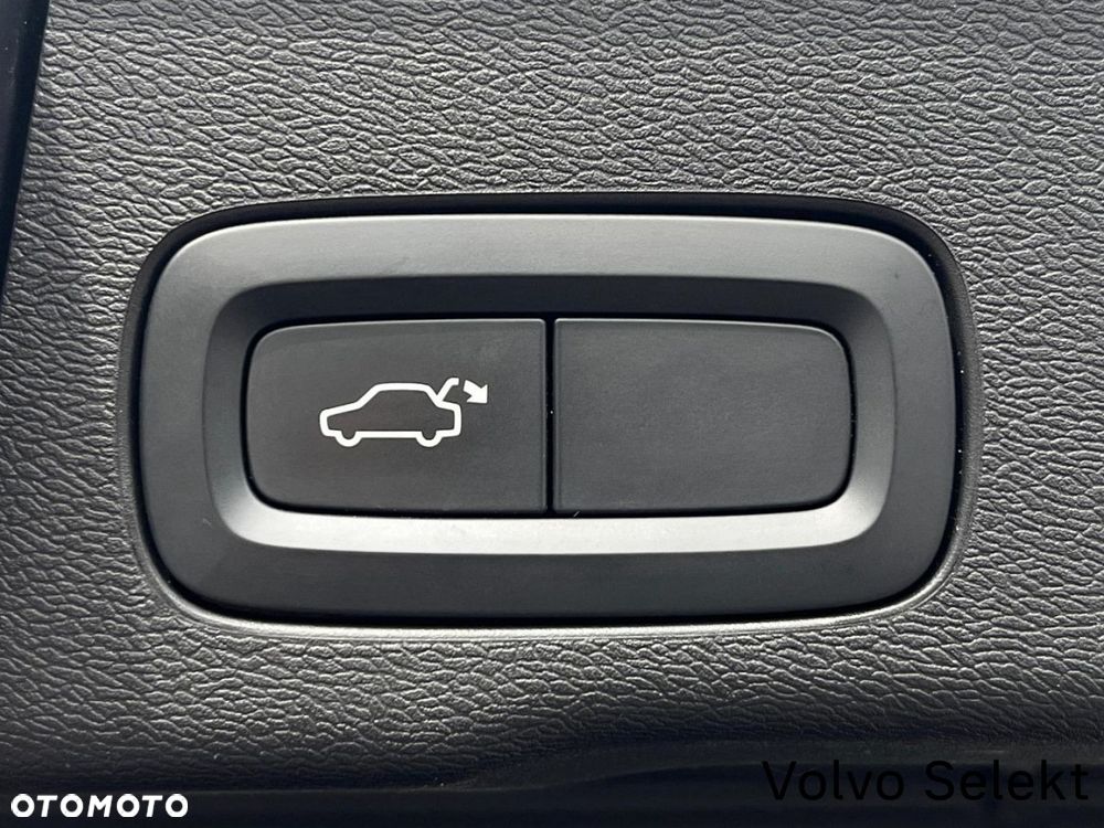 Volvo XC 60 - 35
