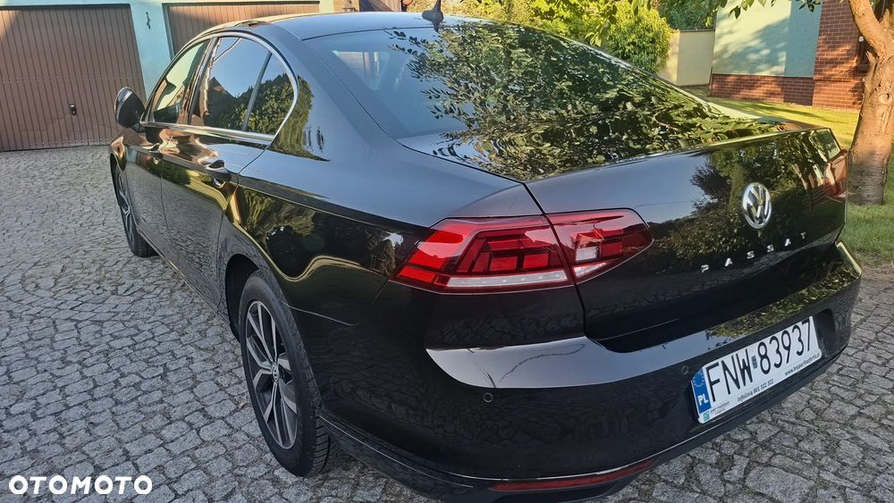 Volkswagen Passat 2.0 TDI EVO Business DSG - 6