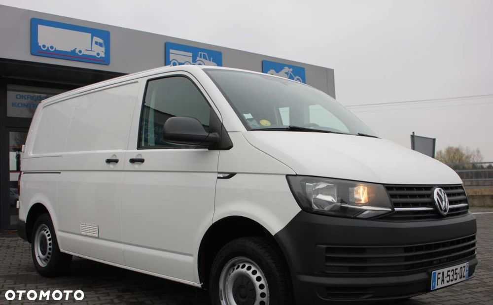 Volkswagen Transporter - 4