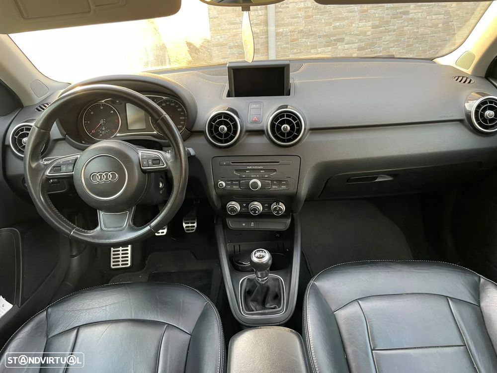 Audi A1 Sportback 1.6 TDI S-line - 12