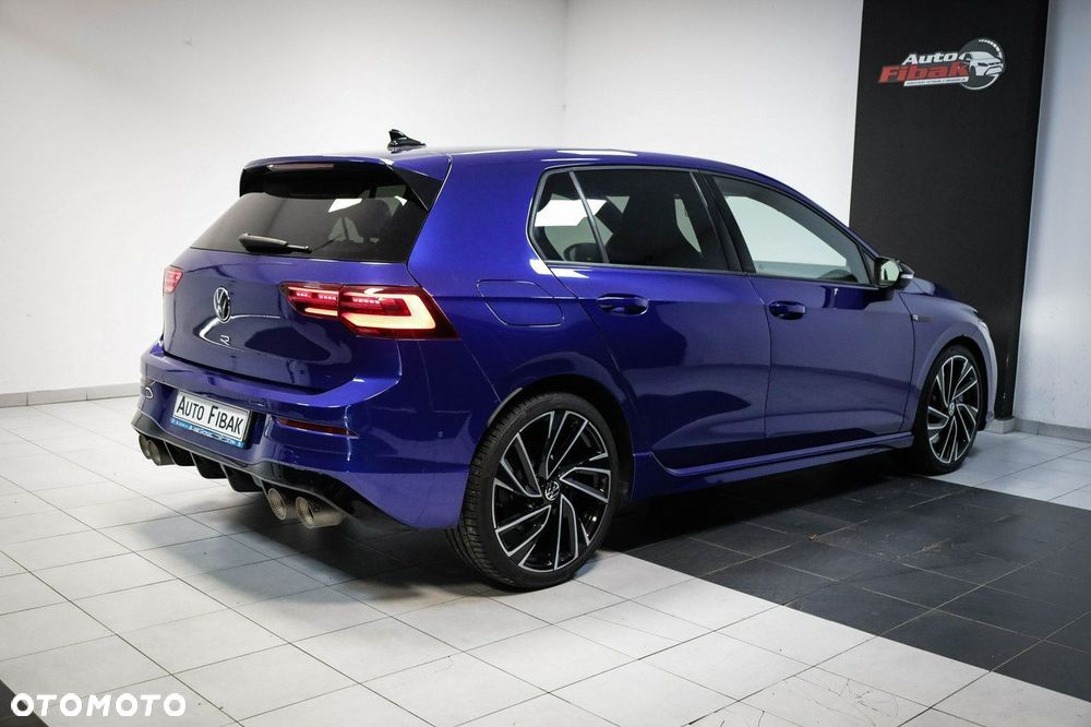 Volkswagen Golf VIII 2.0 TSI 4Motion R DSG - 9