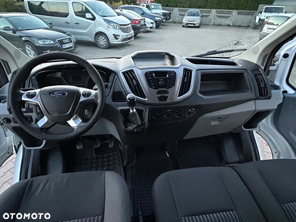 Ford Transit - 15