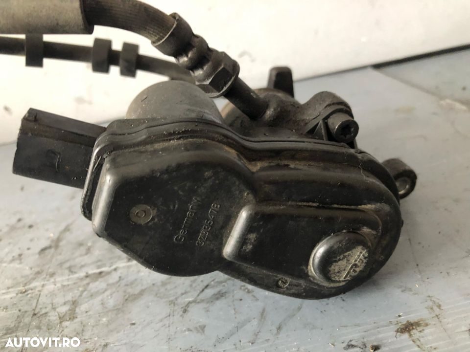 Etrier stanga spate electric audi a4 b8 - 3