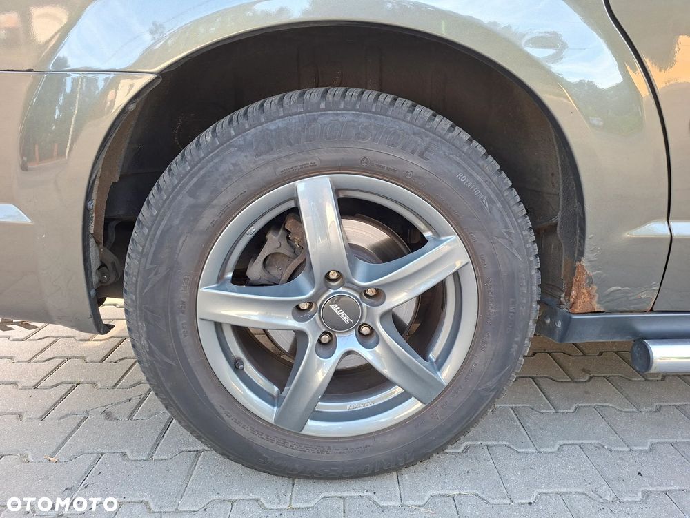 Chrysler Grand Voyager - 21