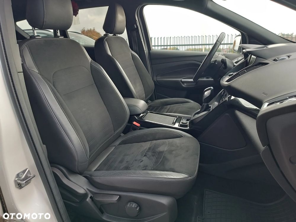 Ford Kuga 2.0 TDCi AWD ST-Line - 12