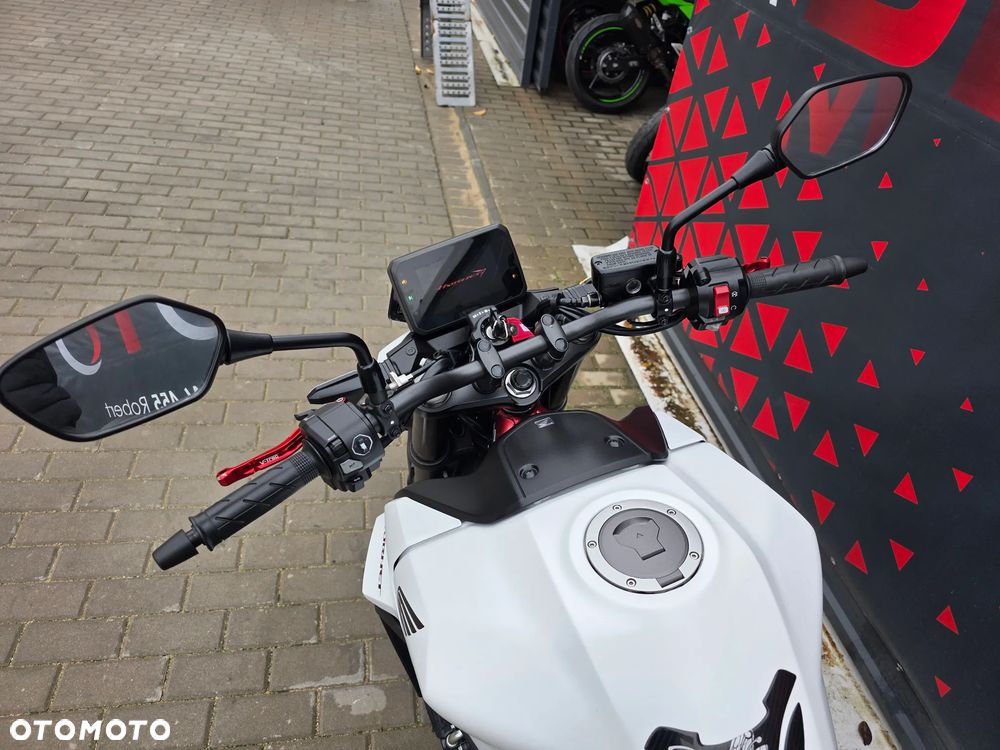 Honda CB - 19