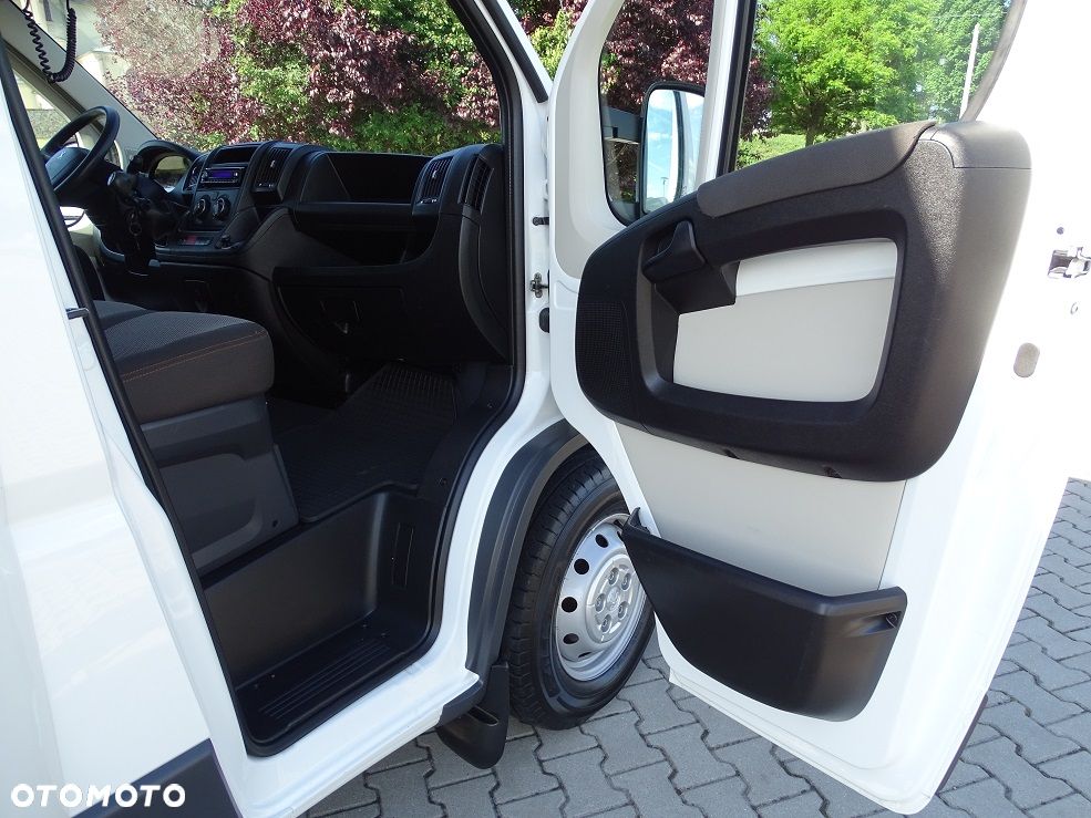 Peugeot Boxer 3.0 180 Km Ducato Plandeka 8 EuroPalet + WINDA BAR JAK NOWY!! Polski Salon 1 Wł.!! - 27