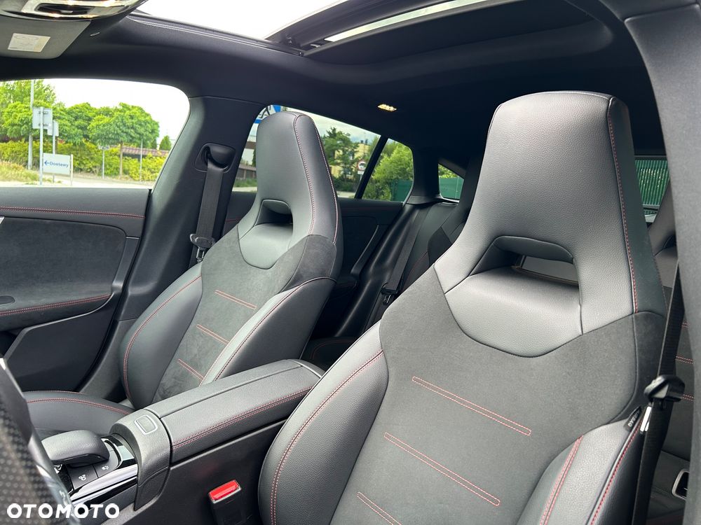 Mercedes-Benz CLA AMG 35 4Matic B AMG Speedshift 7G-DCT - 13