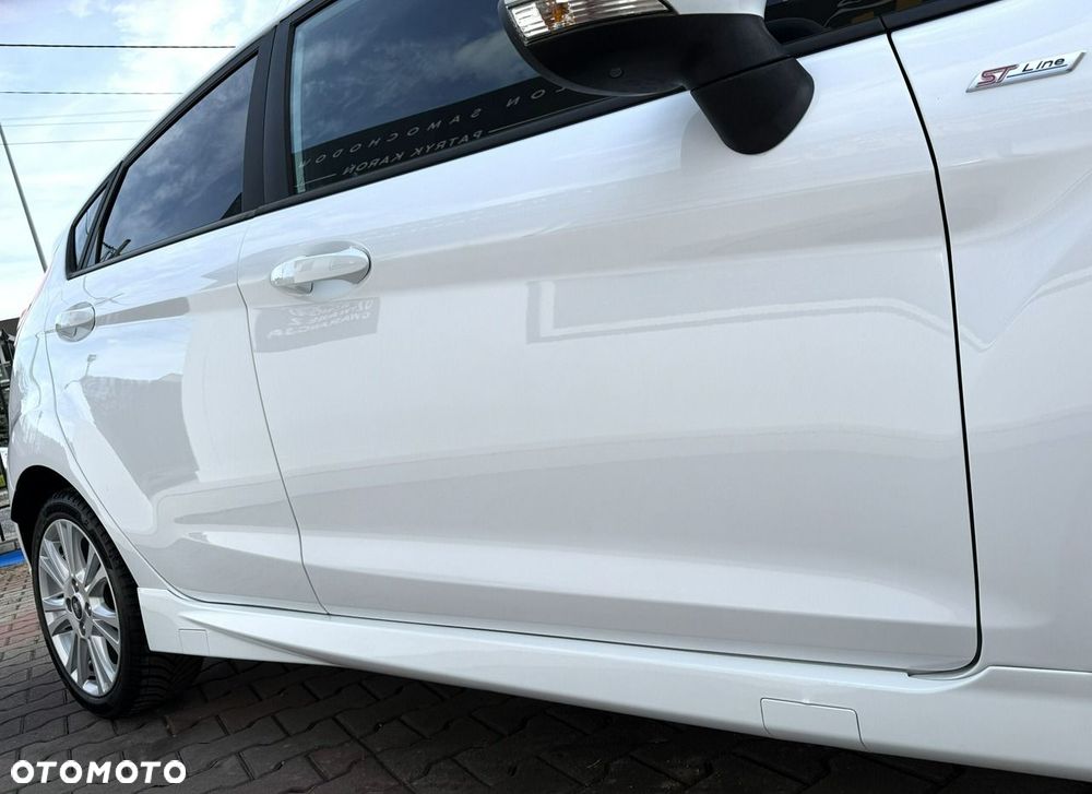 Ford Fiesta 1.0 EcoBoost S&S ST-LINE X - 37