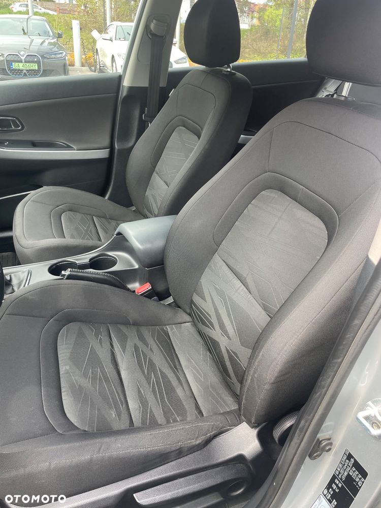 Kia Ceed 1.6 GDI L - 10