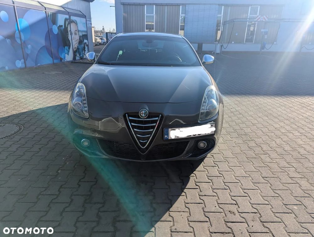 Alfa Romeo Giulietta 2.0 JTDM Distinctive - 1