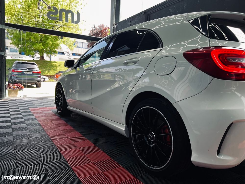 Mercedes-Benz A 180 CDI BE AMG Line - 12