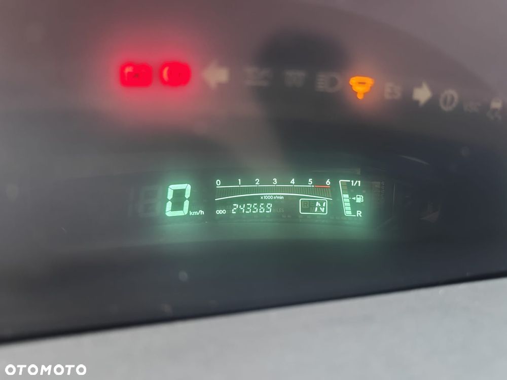 Toyota Yaris 1.4 D-4D Sol MM - 20