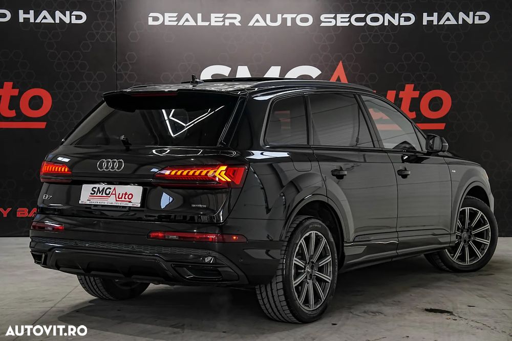 Audi Q7 55 TFSI quattro Tiptronic S line - 6