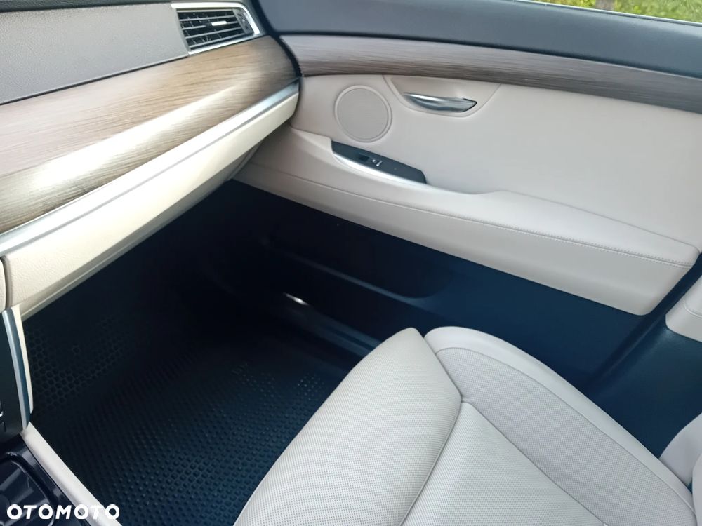 BMW 5GT 535d xDrive - 17