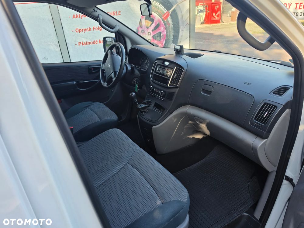 Hyundai H1 Starex Grand Starex - 22