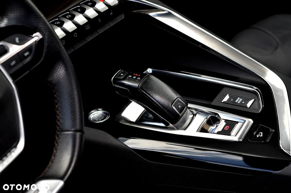 Peugeot 5008 PureTech 180 EAT8 Stop & Start GT - 18