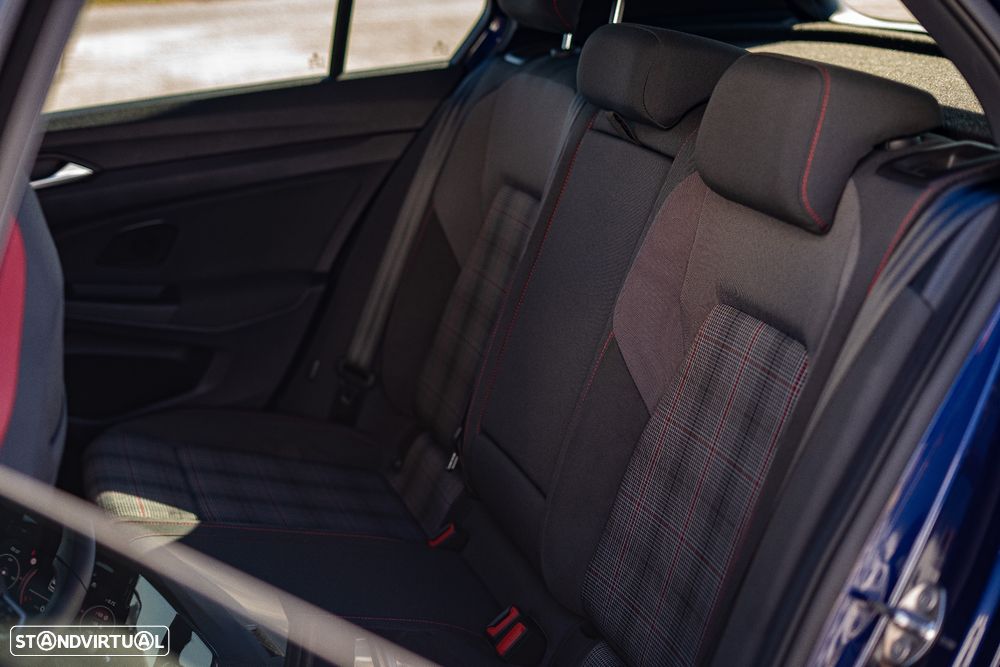 VW Golf 2.0 TSI GTI DSG - 18