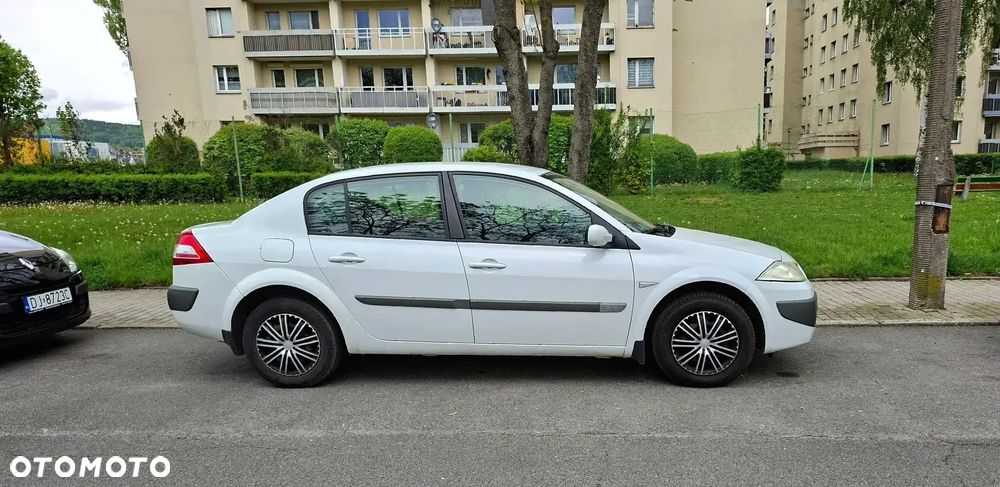 Renault Megane 1.6 Authentique - 32