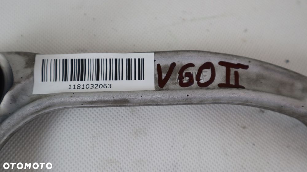 VOLVO V60 II 2.0 T6 PLUG IN HYBRID WAHACZ PRAWY PRZÓD 31476302 - 10