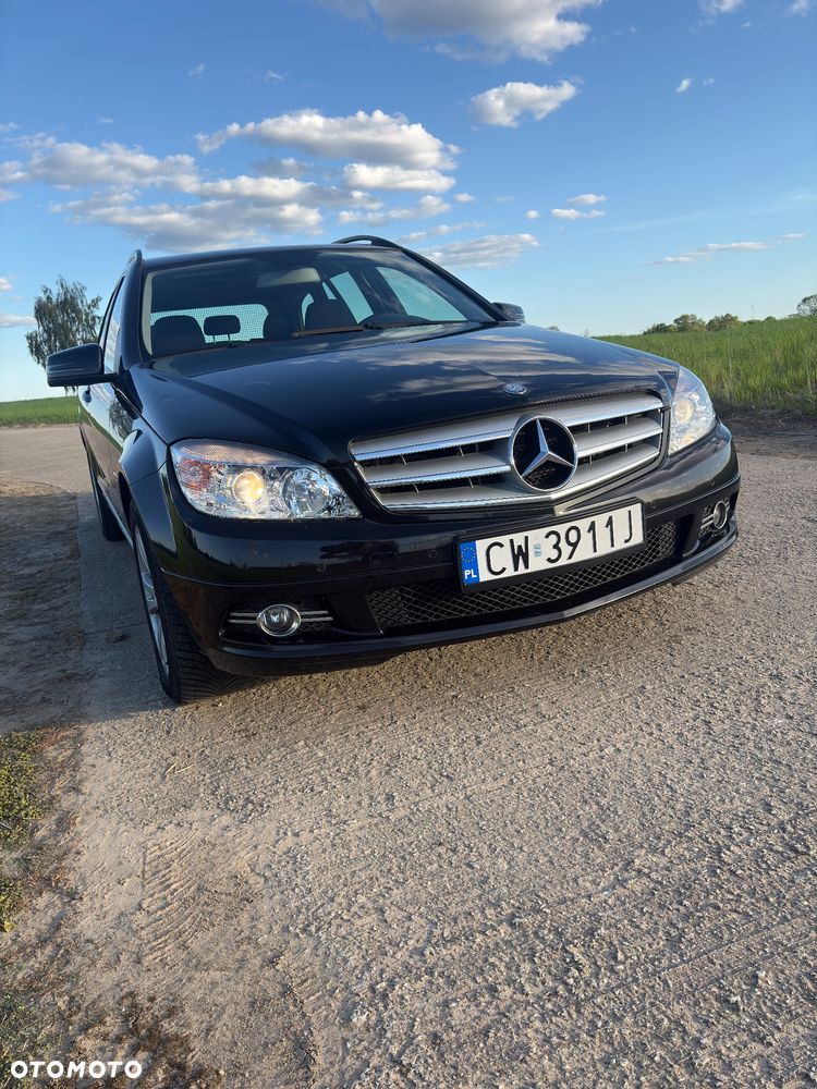 Mercedes-Benz Klasa C 220 CDI BlueEff Avantgarde - 29