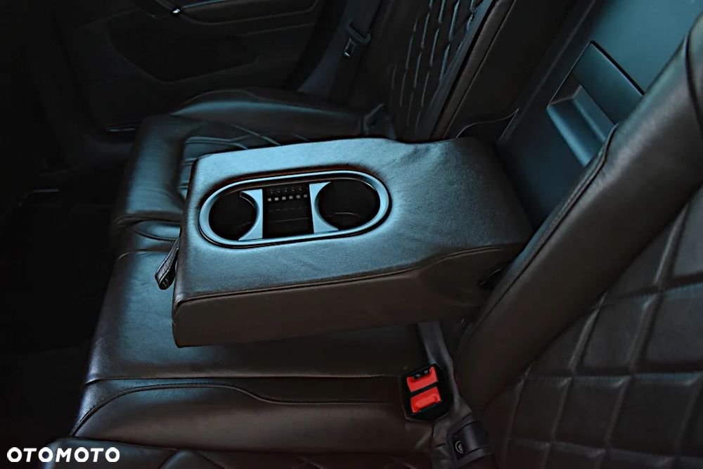 Volkswagen Golf - 29