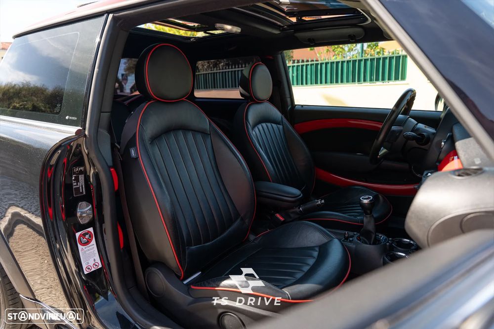 MINI 3 Portas John Cooper Works - 9