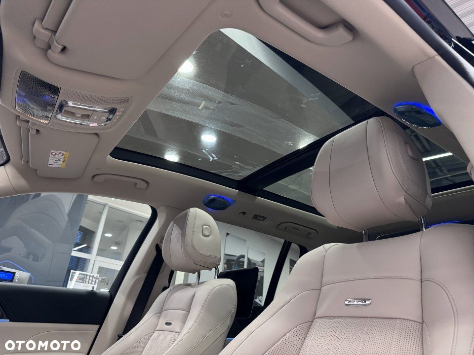 Mercedes-Benz GLS - 24