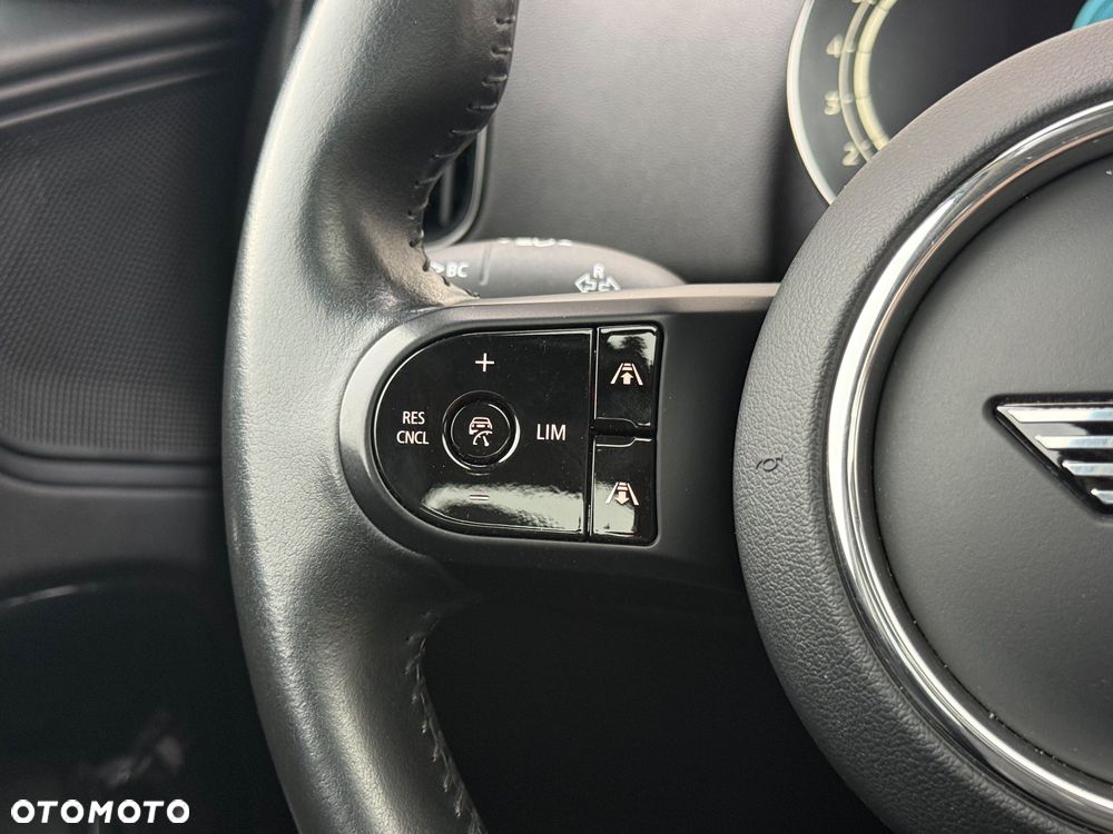 MINI Countryman Cooper Classic Trim - 17