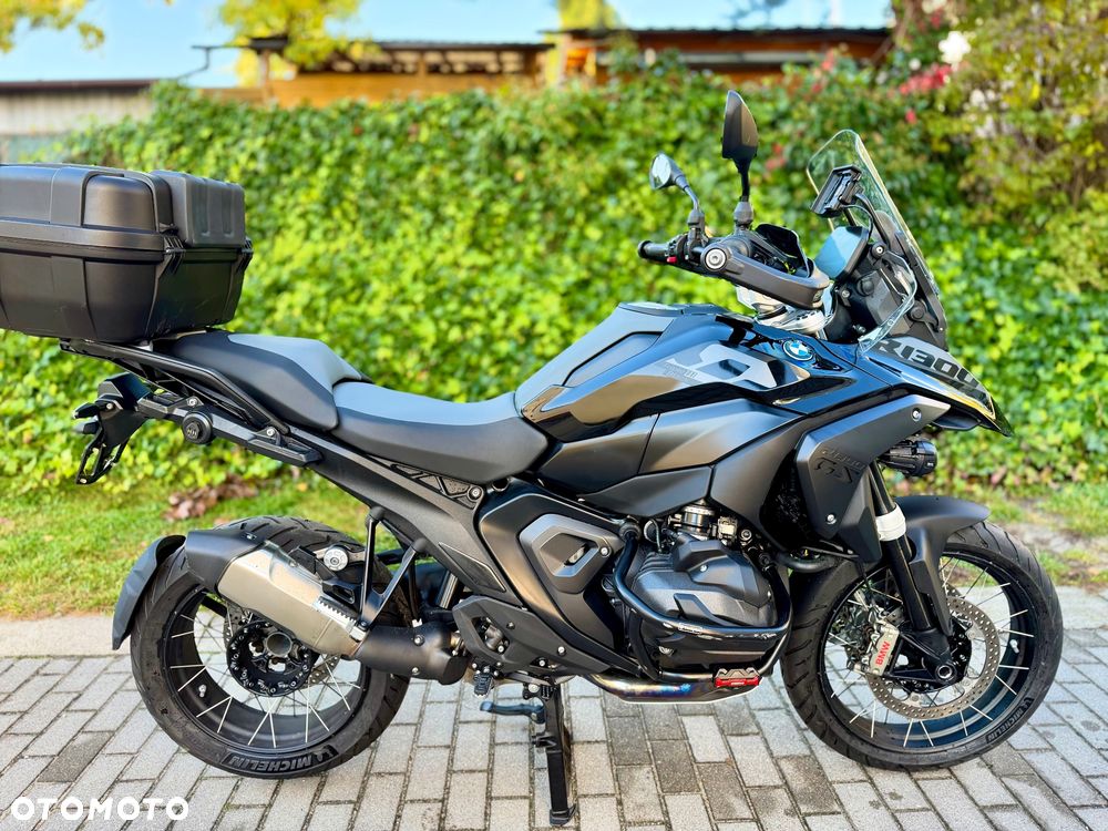 BMW R - 8