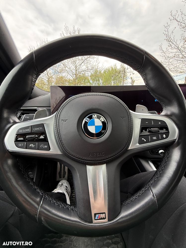 BMW Seria 3 330i Aut. - 14