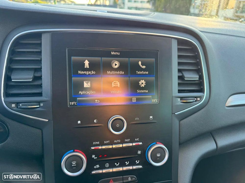 Renault Mégane Sport Tourer ENERGY TCe 130 BOSE EDITION - 33